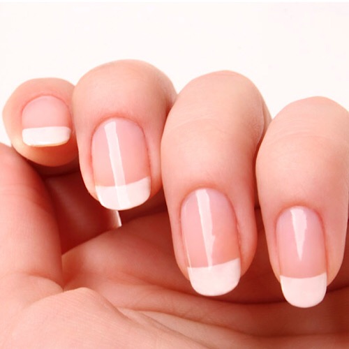 FANCY NAILS AND SPA - Natural Manicure